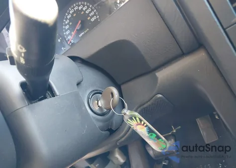 2001 Jeep Grand Cherokee Laredo z USA, uszkodzony, nr VIN 1J4GW48S81C520385